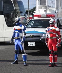 写真：アーマードポリス「レオとレナ」