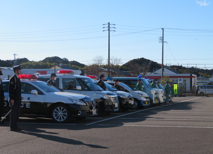 写真：出発式の様子