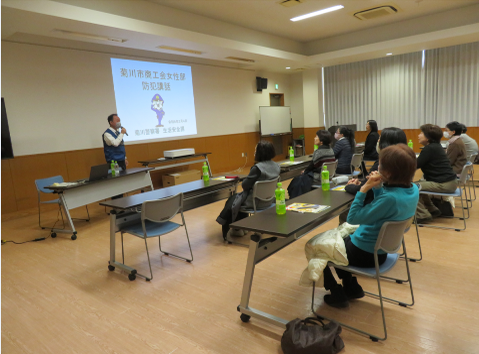 写真：防犯講話の様子